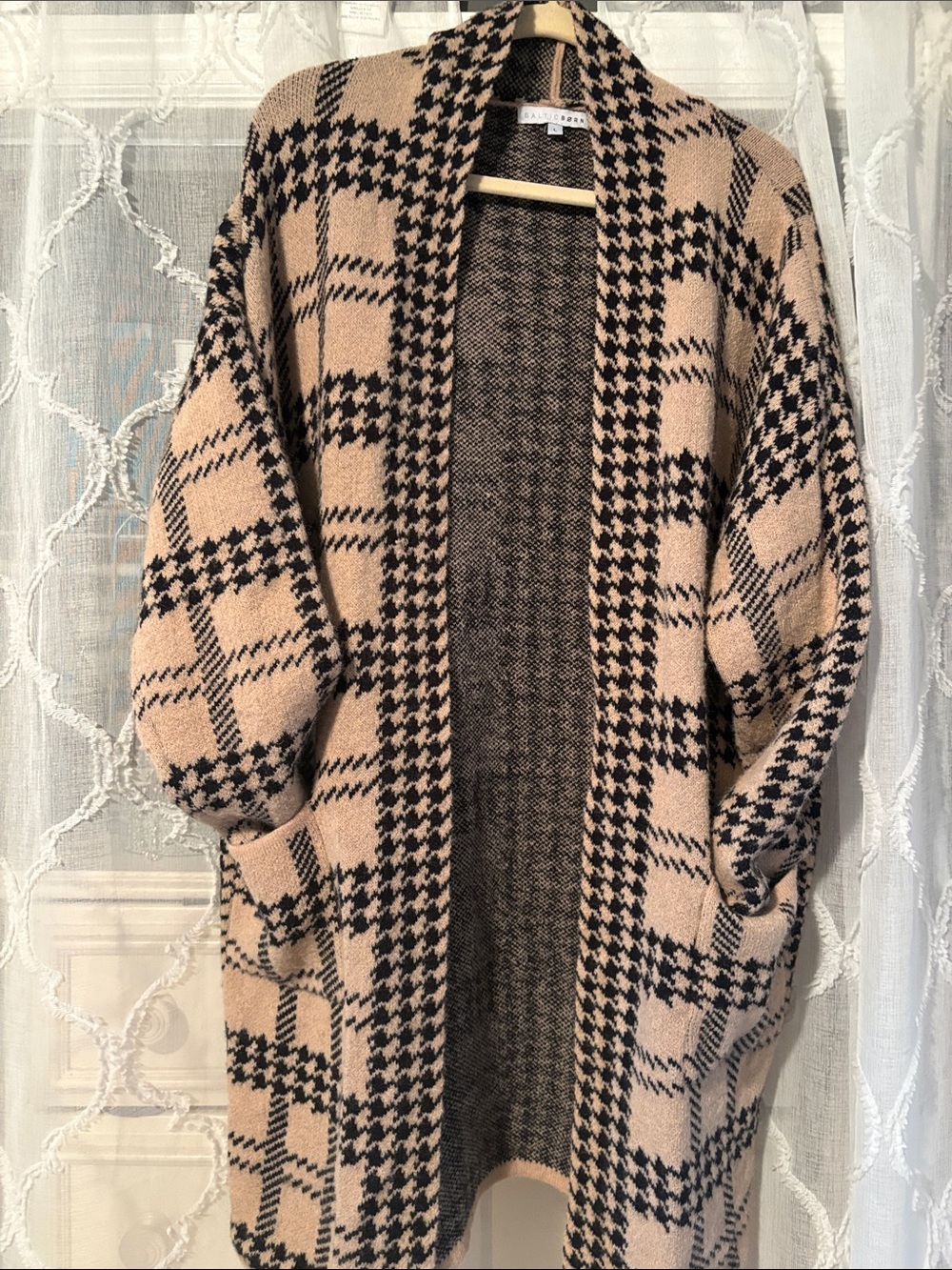 Baltic Born Beige & Black Houndstooth Open